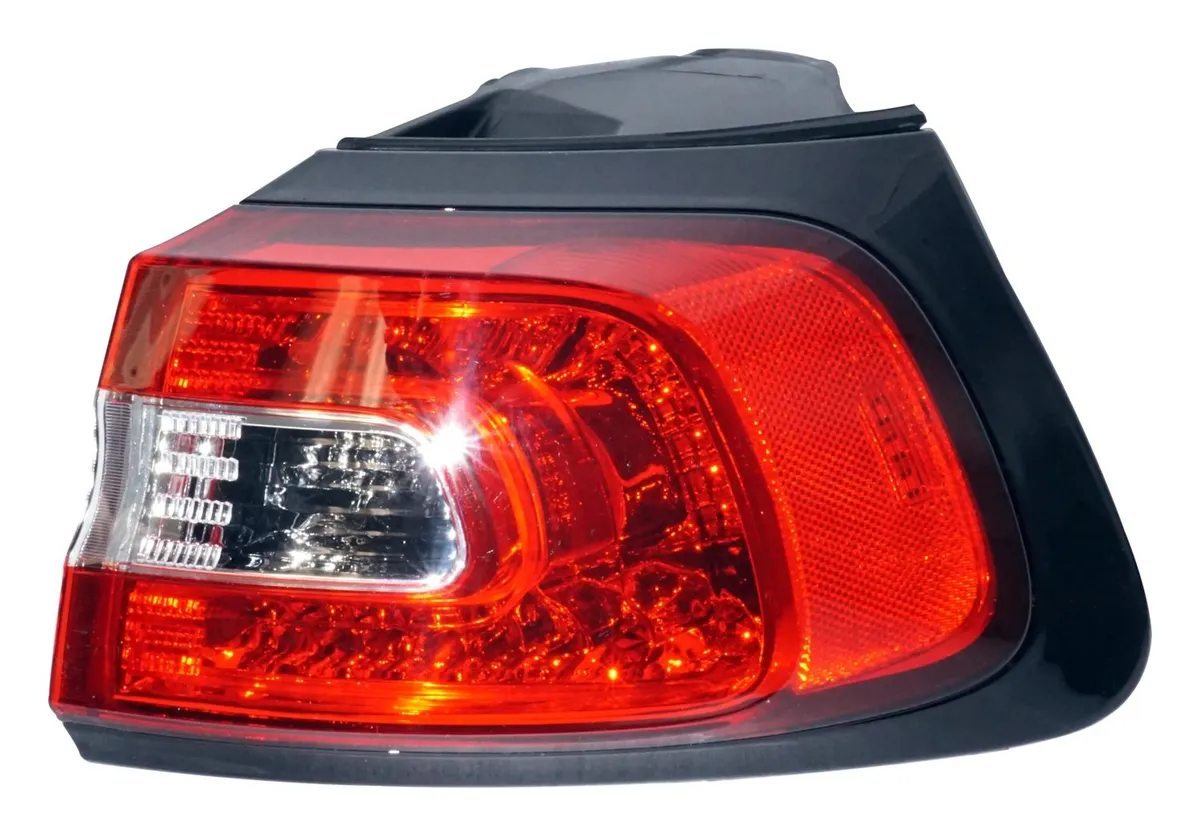 Crown Automotive Jeep Replacement 68102906AF Right Outer Tail Lamp for 2014-18 Jeep KL Cherokee, Mounts to the Quarter Panel product image