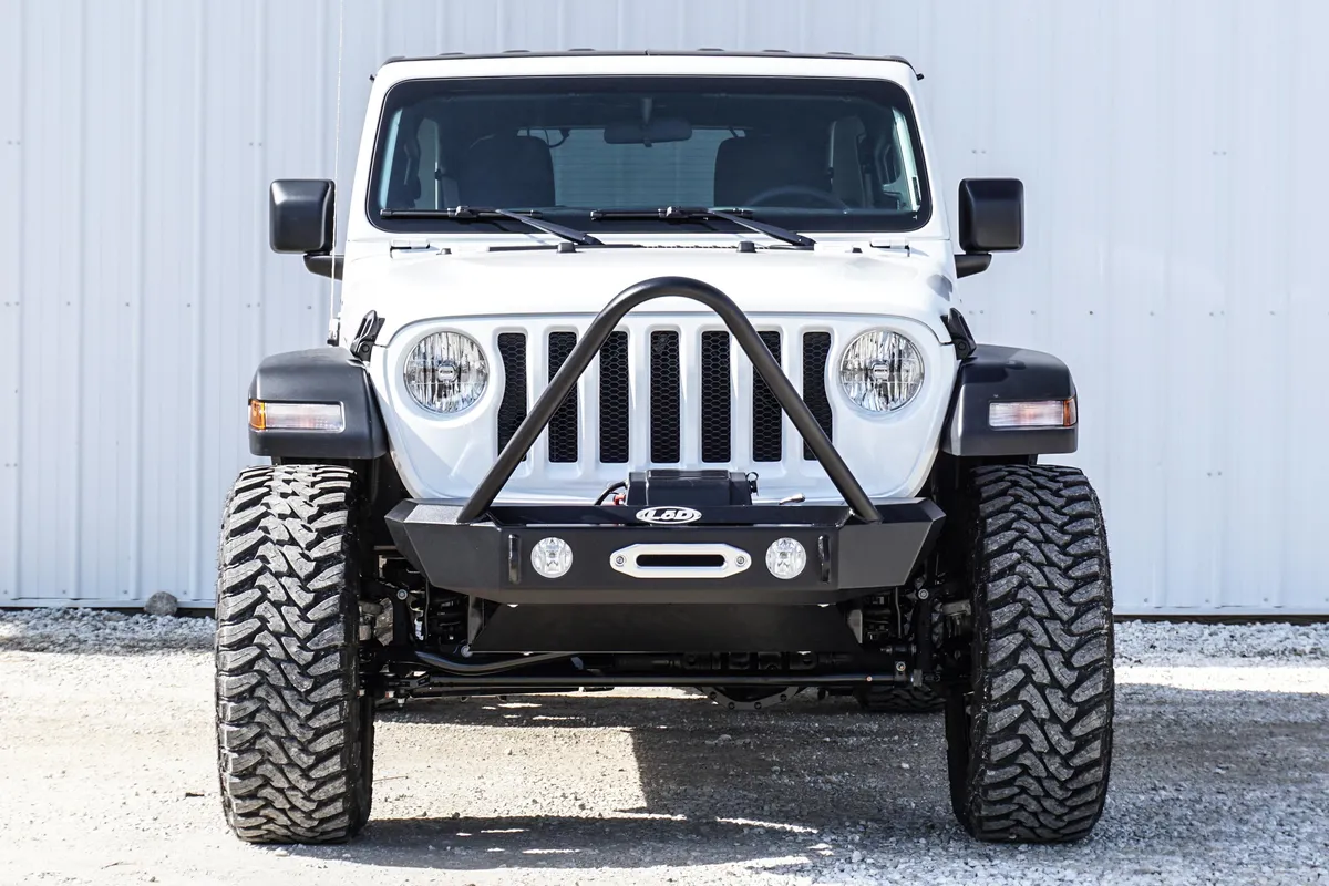 JL/JT Signature Series Shorty Front Bumper w / Stinger Guard (Black Powder Coated) product image