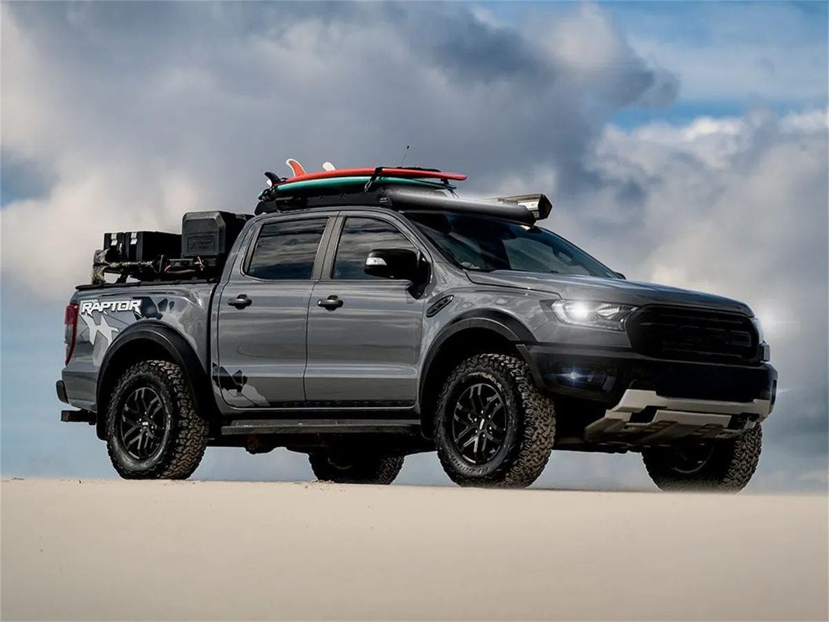 Ford Ranger T6 Wildtrak Raptor 2012-Current Slimsport Roof Rack Kit Lightbar ready - by Front Runner product image