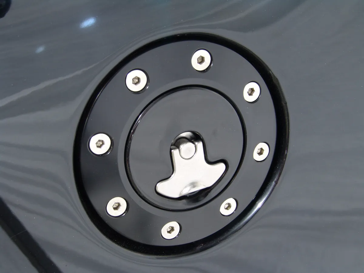Billet Aluminum Gas Cap Universal Fit Locking Anodized Black Cap 2 Keys Housing Neck And Gaskets Ridetech product image