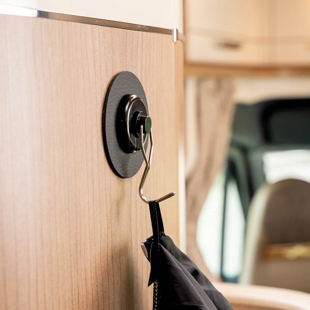 Magnetic Hook The One Incl. Pad Black product image