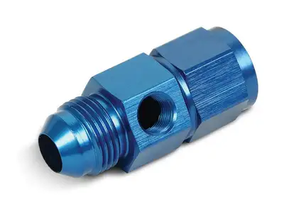 Earl's Performance Gage Adapter 8 m to 8 Female