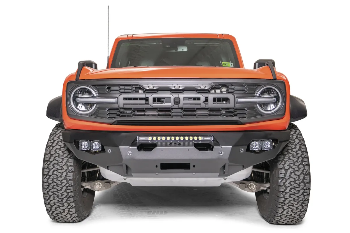 Fab Fours 2022 Ford Bronco Raptor Matrix front bumper w no guard