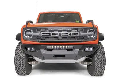 Fab Fours 2022 Ford Bronco Raptor Matrix front bumper w no guard