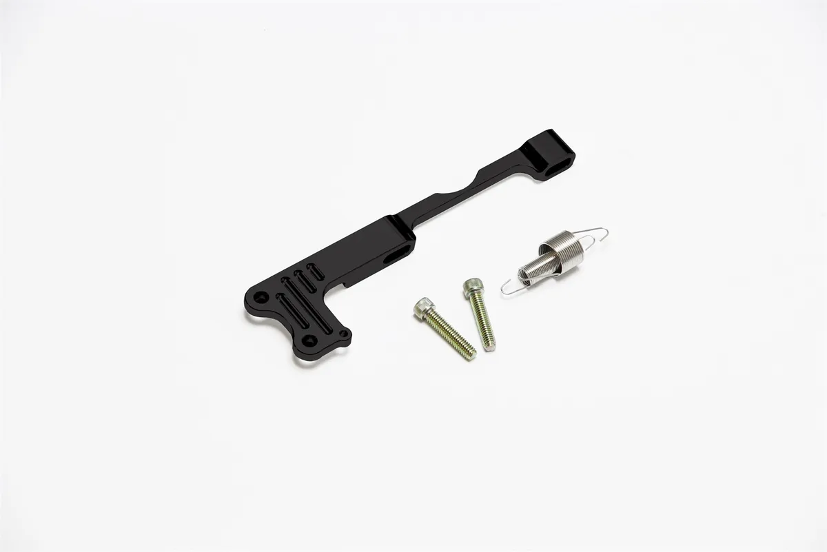 Throttle Cable Bracket; Fits w/Holley Sniper; Black Billet; product image
