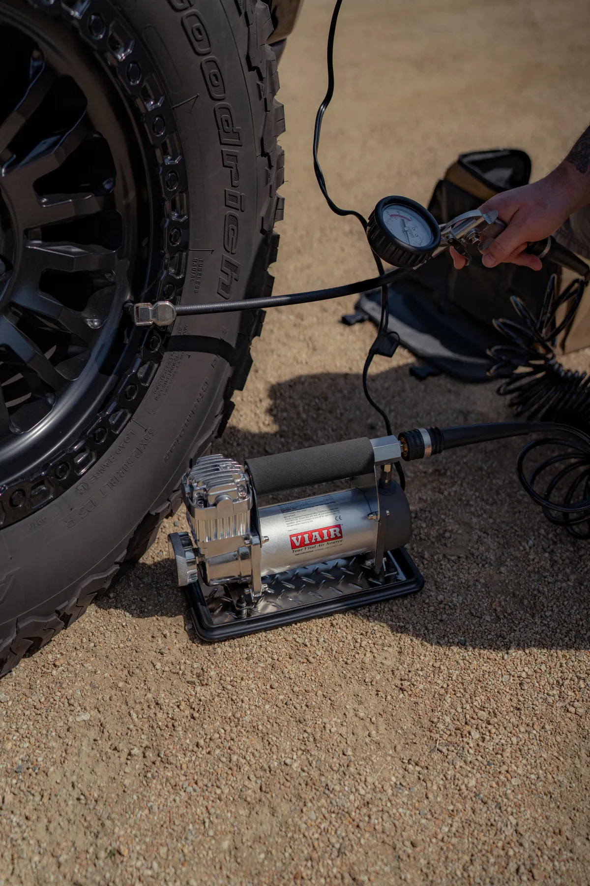 400pa Automatic Portable Compressor Kit (33% Duty 40 Min. @ 30 PSI Sealed) product image