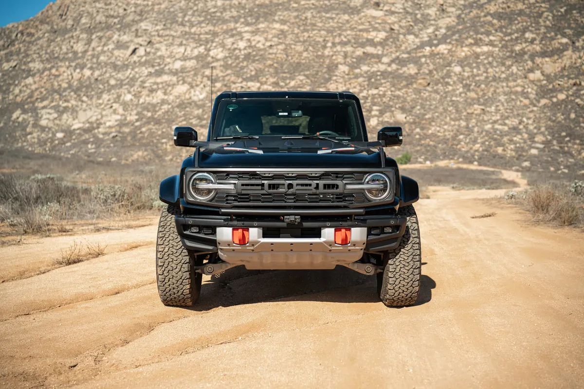 DV8 Offroad 2021-2025 Ford Bronco Tube Push Bar LBBR-10 product image