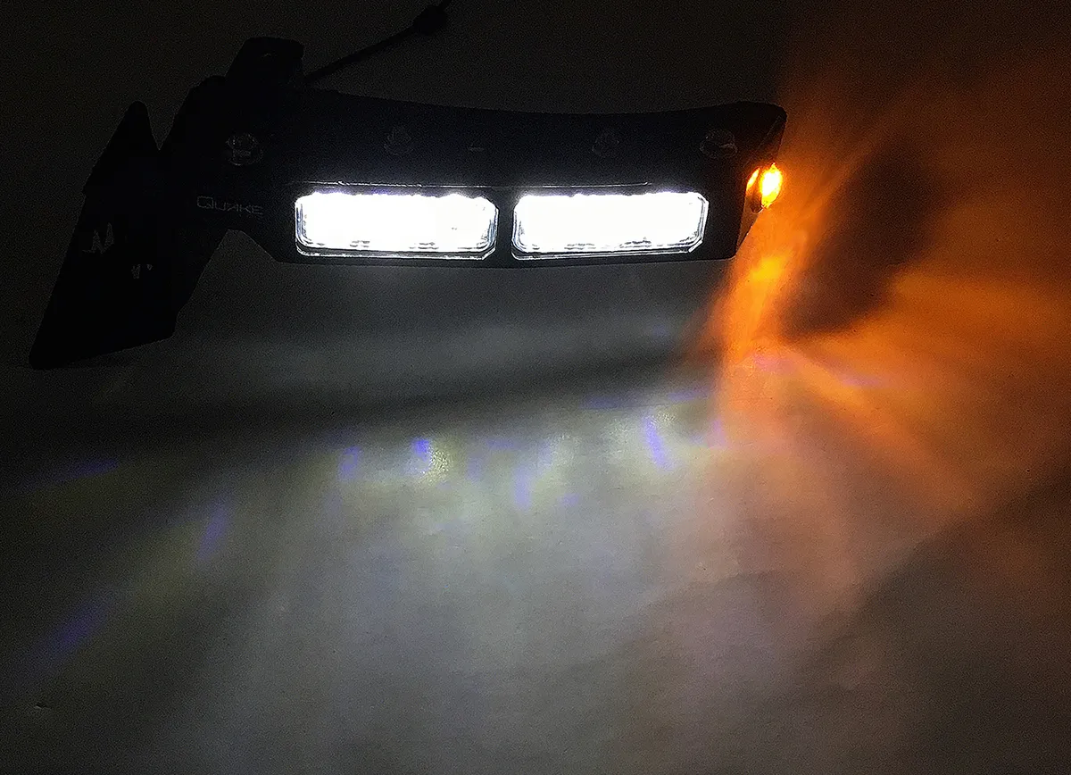 Quake LED - Qte991 - Jeep Wrangler Jl/Gladiator 9.5 x 1.5 Inch Fender Chop Kit w/ DRL Switchback Turn Signal And Side Marker Light For 2018-2019 Jeep Wrangler product image