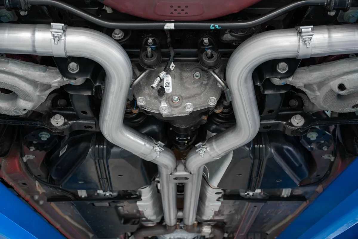 Armor Pro Cat Back Exhaust System; 3 in.; Incl. H-Pipe/Ext. Pipes/Mufflers/Hrdw/Quad 4in. OD Dual Wall Tips; Dual Rear Exit; Non Active Exhaust; Street Version; 304 SS; product image
