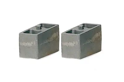 Fabtech Block Kit; 4 in. Lift; Incl. 3 in. Wide Bumpstop;