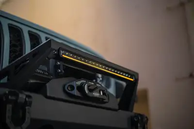 DV8 Offroad DV8 Offroad 20-Inch Halo Elite Single Row Light Bar with Accent Light