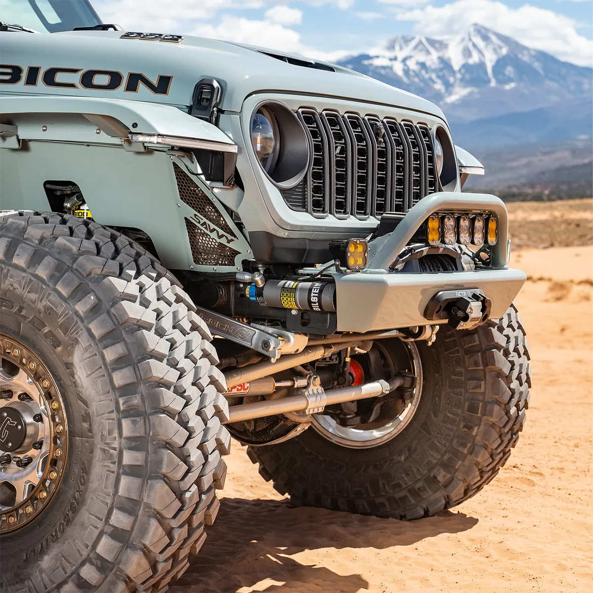 18c Wrangler/20c Gladiator Front Inner Fender Liner Raw product image