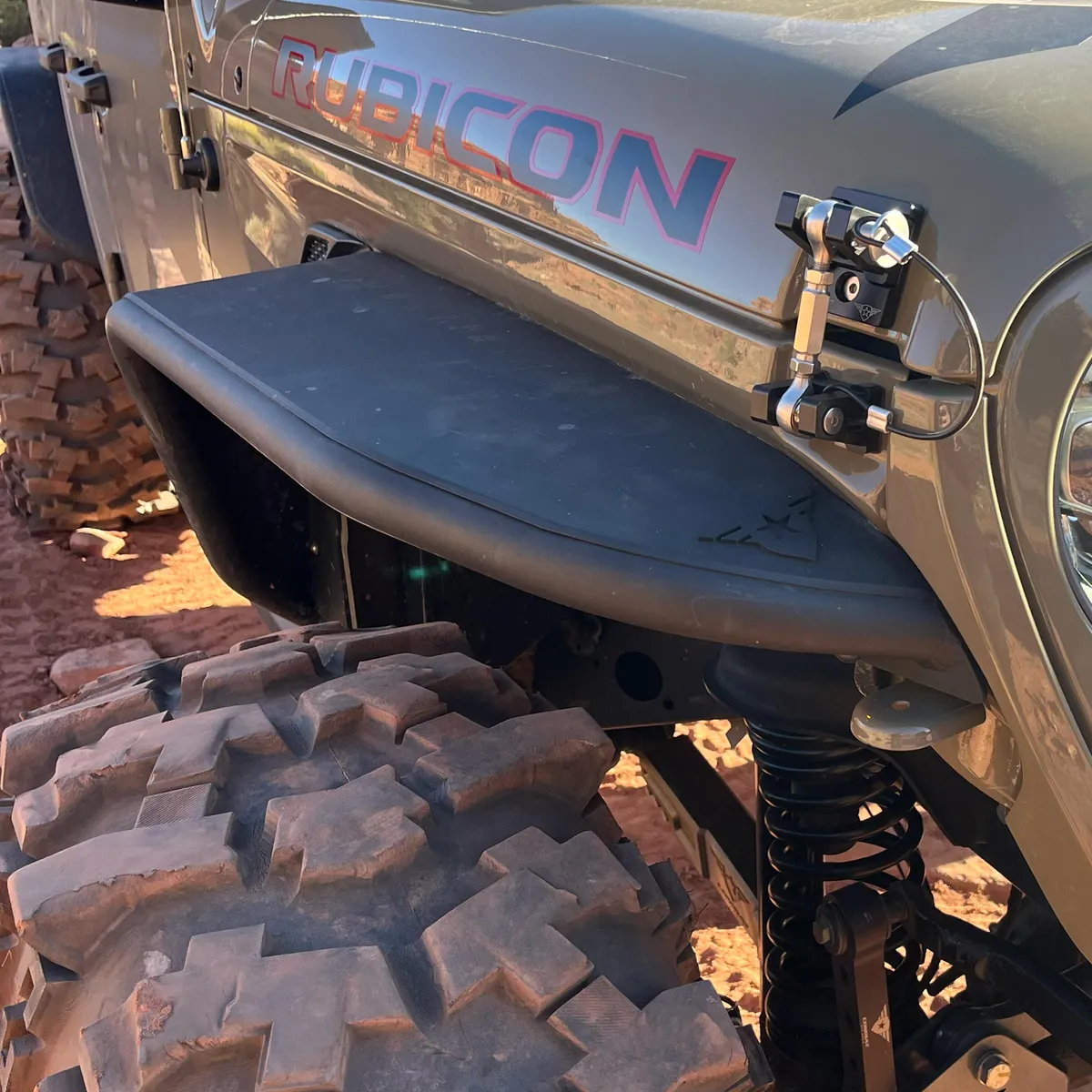 20c Wrangler JT Full Assault Black Aluminum Fender Kit Black Rear product image