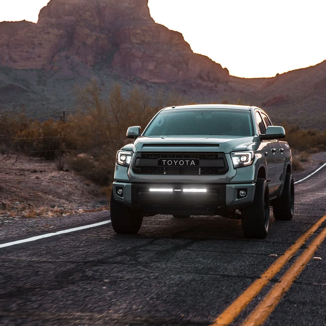 Rigid Industries 930413 Sr-Series Dot/Sae J581 30 Inch Dual Function White Auxiliary High Beam LED product image