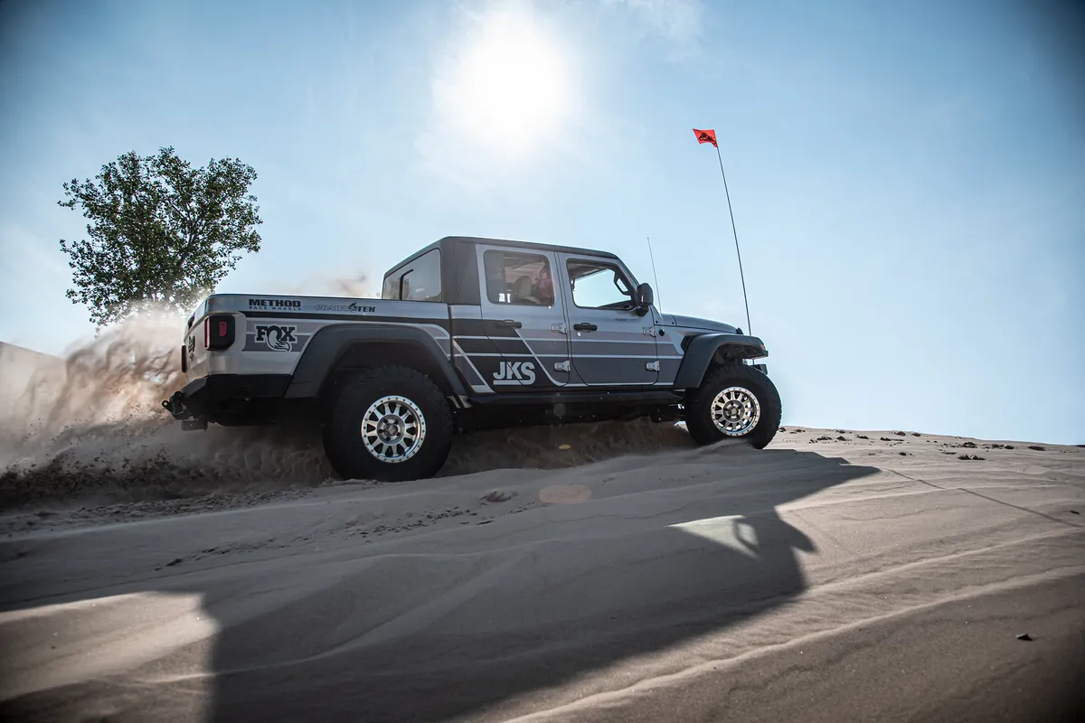 20c Jeep Gladiator JT 3.5 Front 2 Rear Lift Kit Jkrawl Fox 2.5 Performa product image