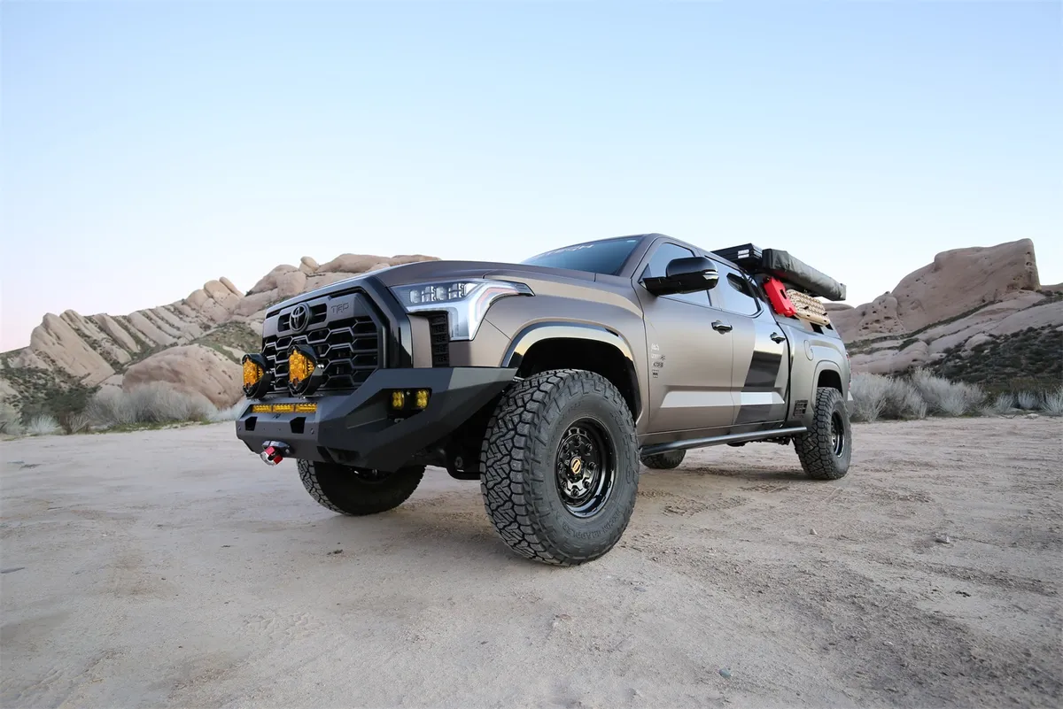 Fabtech 22c Tundra 3in Uca Kit W/Ball Joints Front Shock Spacers/Rr Coil Spacers/Stealth Monotube