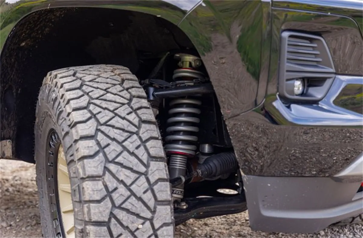 20232024 Chev RWD 4WD 3in Sst2.1 Lift Kit Premium Falcon Shocks product image