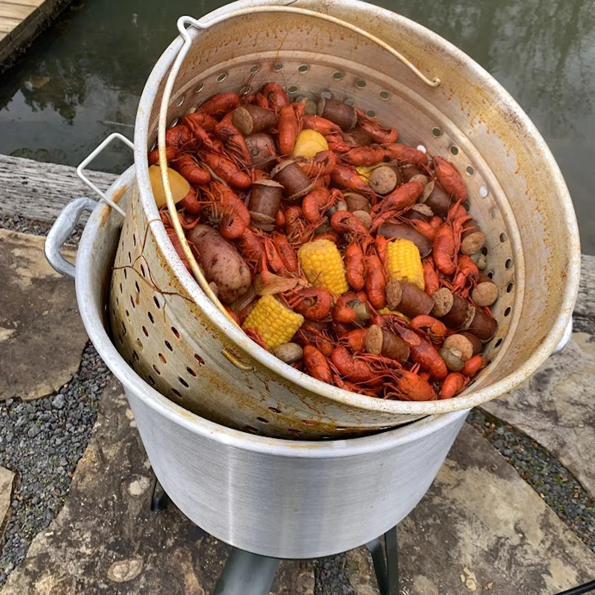 80qt Bayou Boiler Domed Lid Reinforced Basket With Helper Handle product image