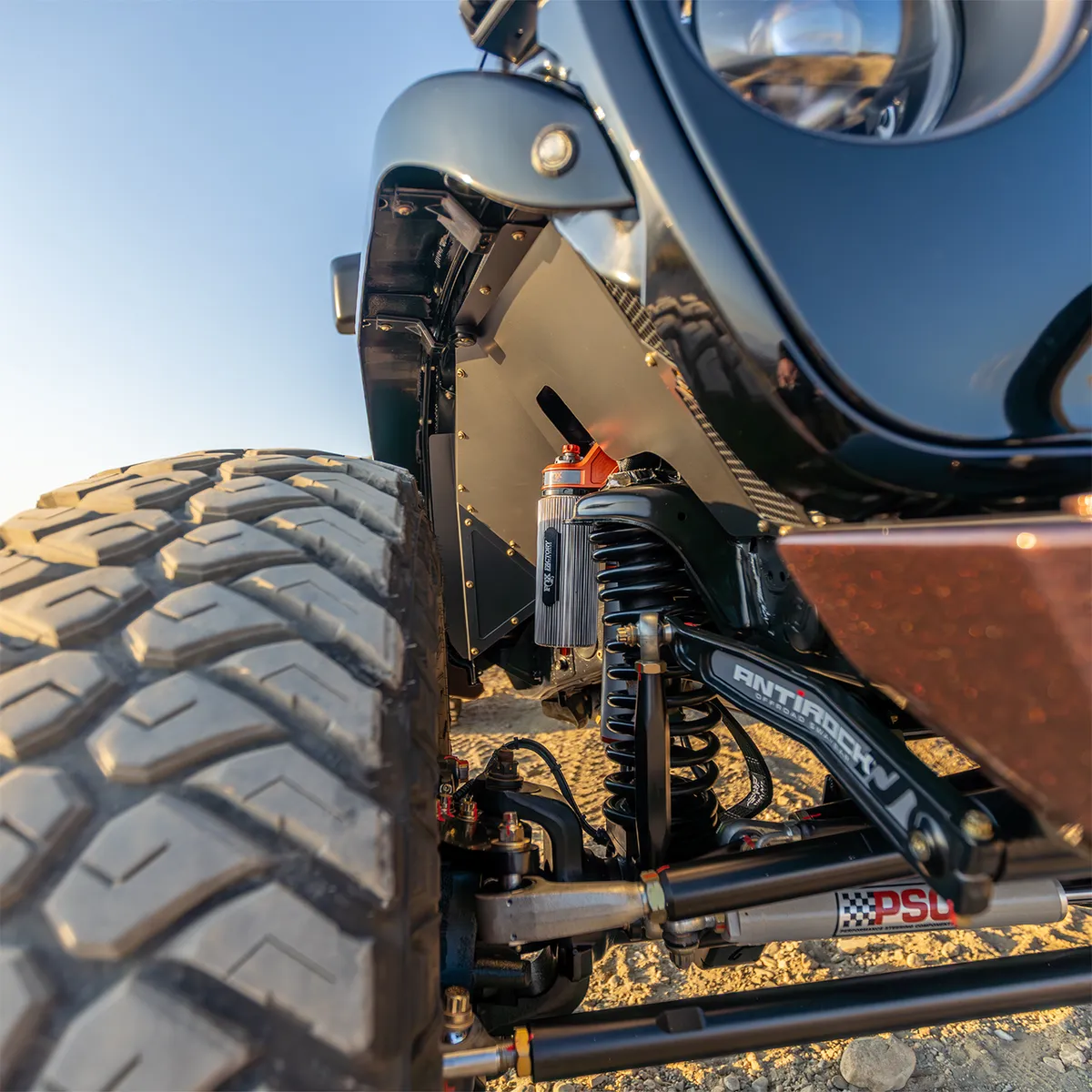 18c Wrangler/20c Gladiator Front Inner Fender Liner Raw product image