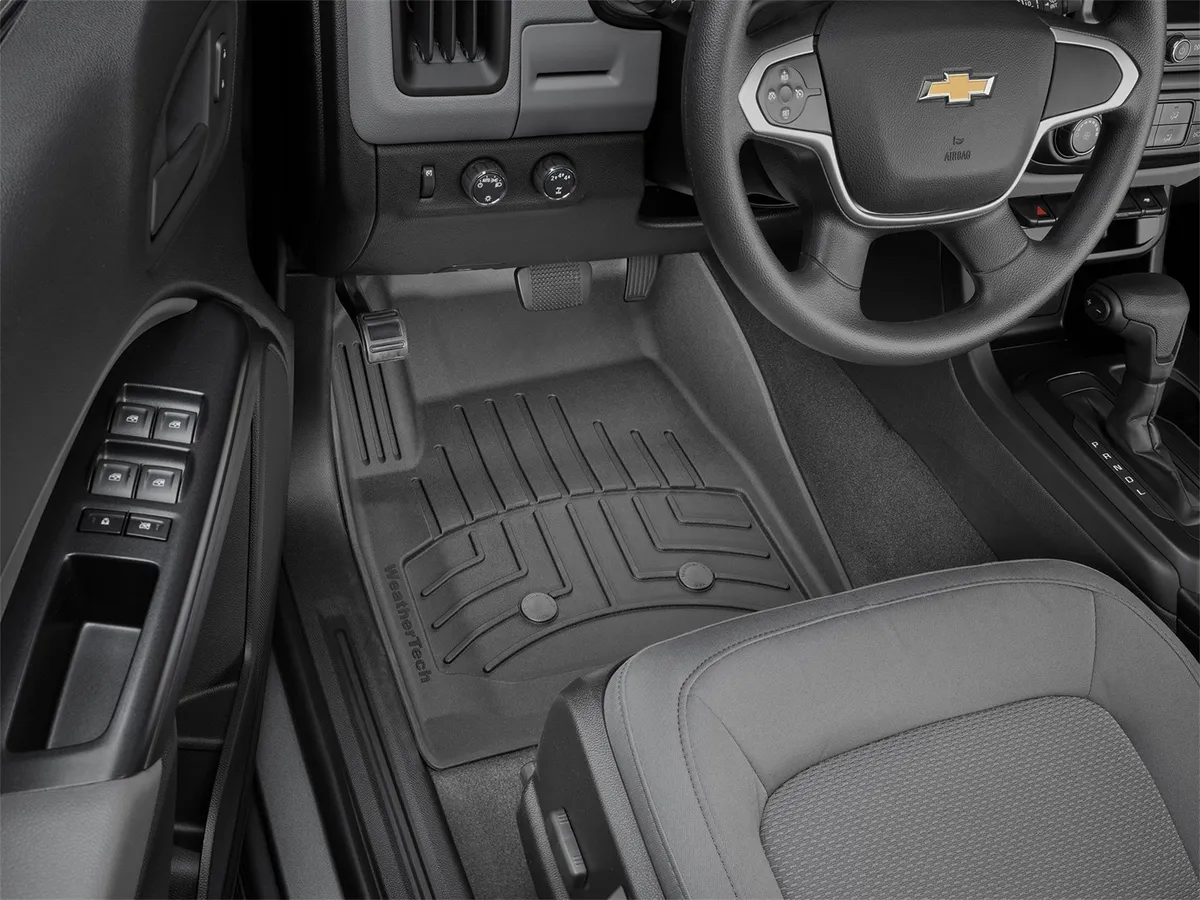 Black Front 3D Floor Mats Chevrolet Colorado 2015 + product image