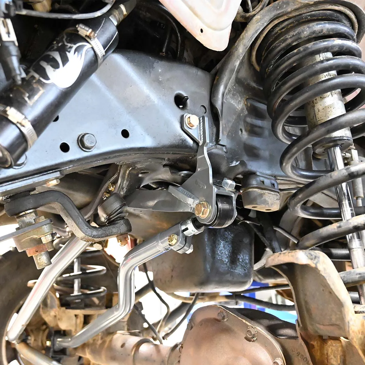 **use Component Parts**dodge Track-Bar Conversion Kit 94-02 (Pinch Bolt on Top) product image