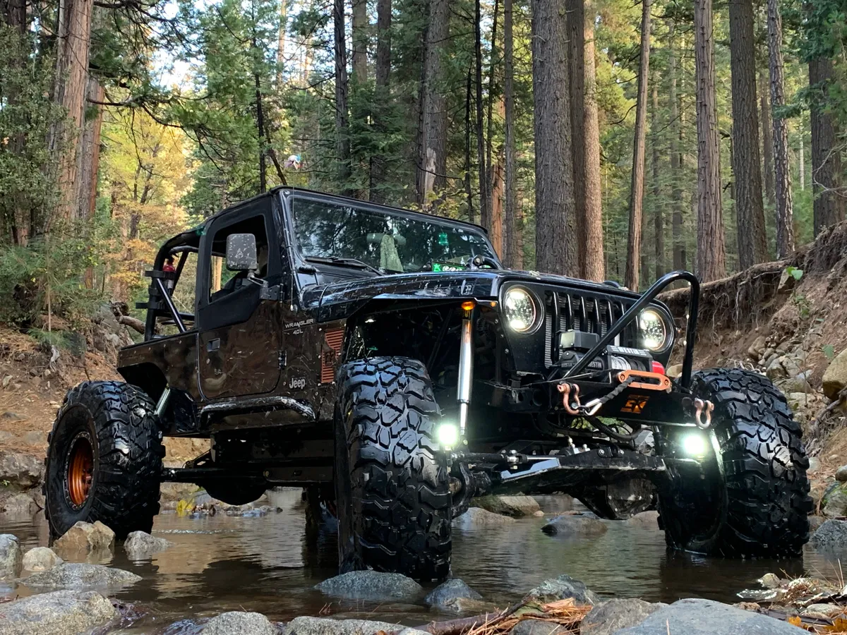 Diamond Series High Clearance Front Fenders for Jeep TJ Wrangler product image