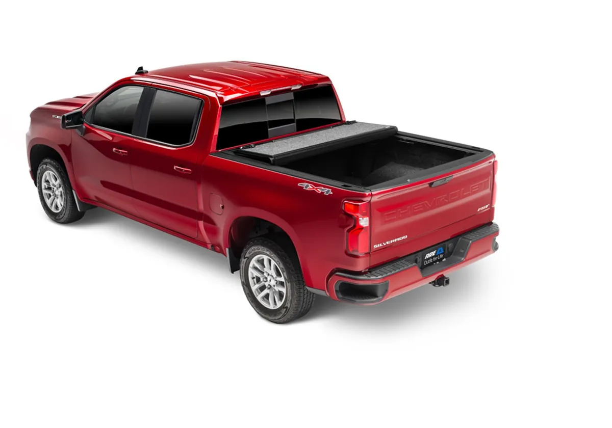 Fusion Tri-Fold Tonneau Cover; Quicksilver; Paint Code GAN; product image