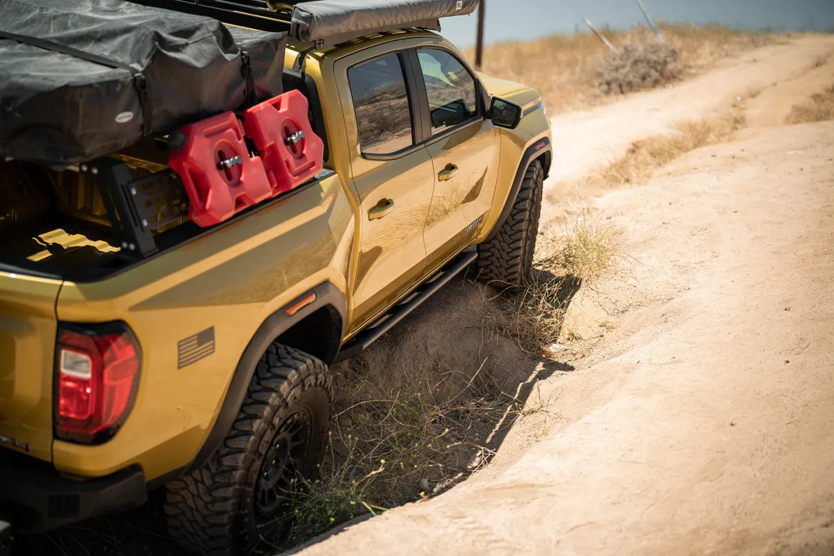 DV8 Offroad 2023-2025 Chevy Colorado GMC Canyon Rock Sliders - SRCS3-02 product image