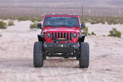 Fabtech Crawler Lift Kit; 5 in. Lift w/Stealth Shocks;