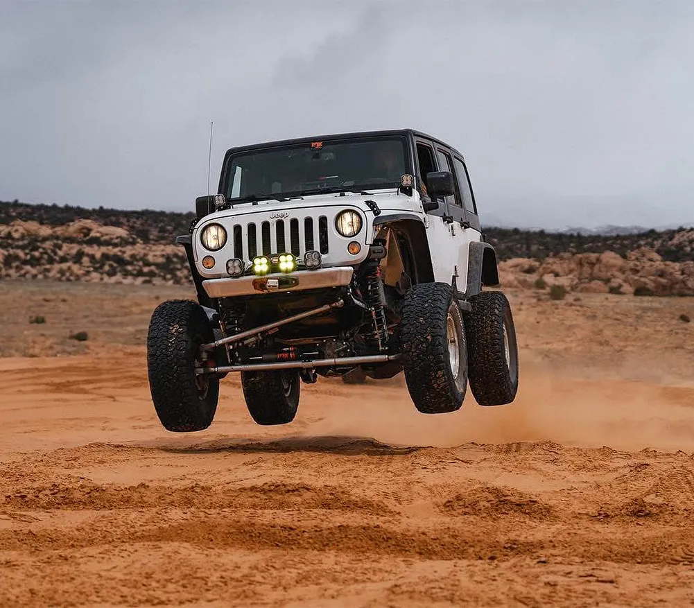 0718 Wrangler Legacy Front Bumper Witho Hoop Raw product image