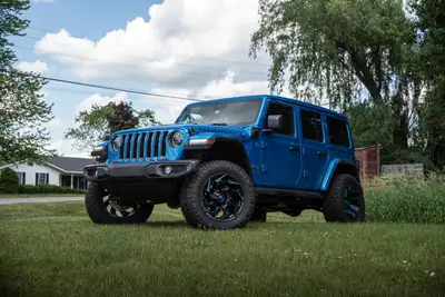 JKS 3" Lift Kit | J-Venture | Jeep Wrangler JL 4xe | 4 Door - FOX 2.5 Performance Elite