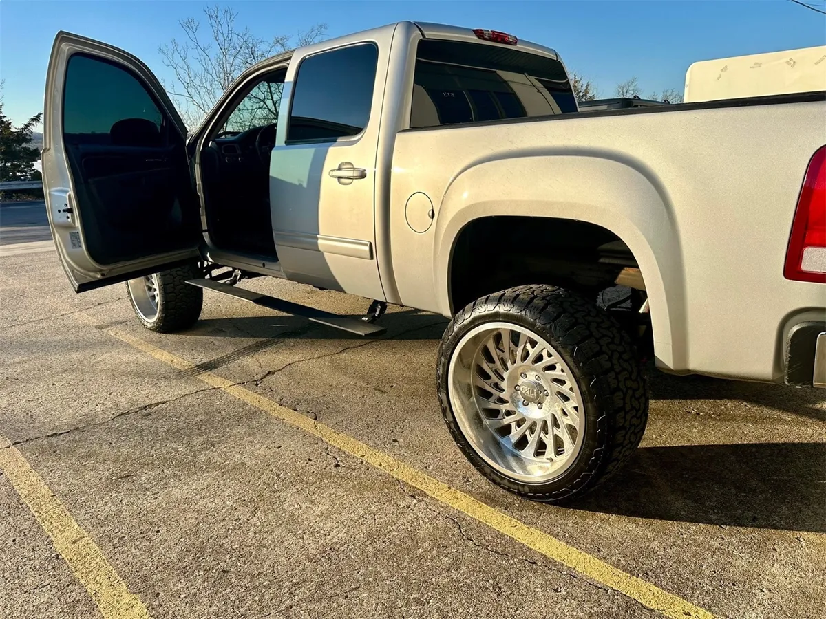 2007-2018 Chevrolet Silverado/Gmc Sierra 1500/2500/3500 E-Power Board Steps product image