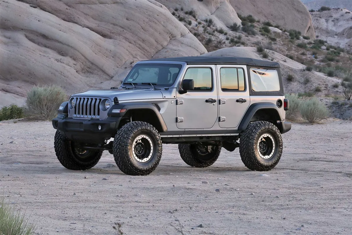Trail Lift System; 5 in. Lift; w/Dirt Logic 2.25 Resi Shocks; product image