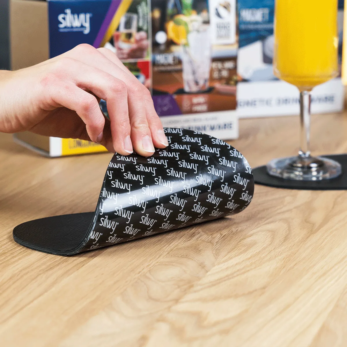 Magnetic lamp MONACO BLACK including placemat product image