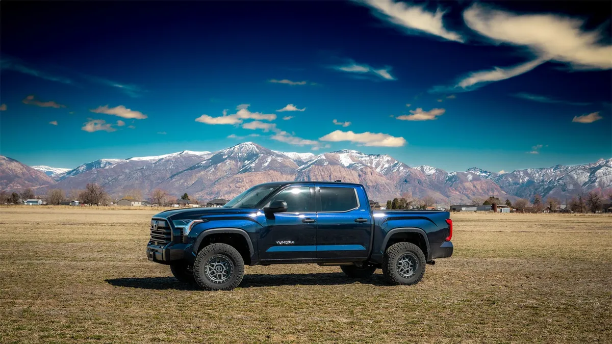 3.0ft. SST Lift Kit Front with 1.25ft. Rear with Upper Control Arms without Shocks product image