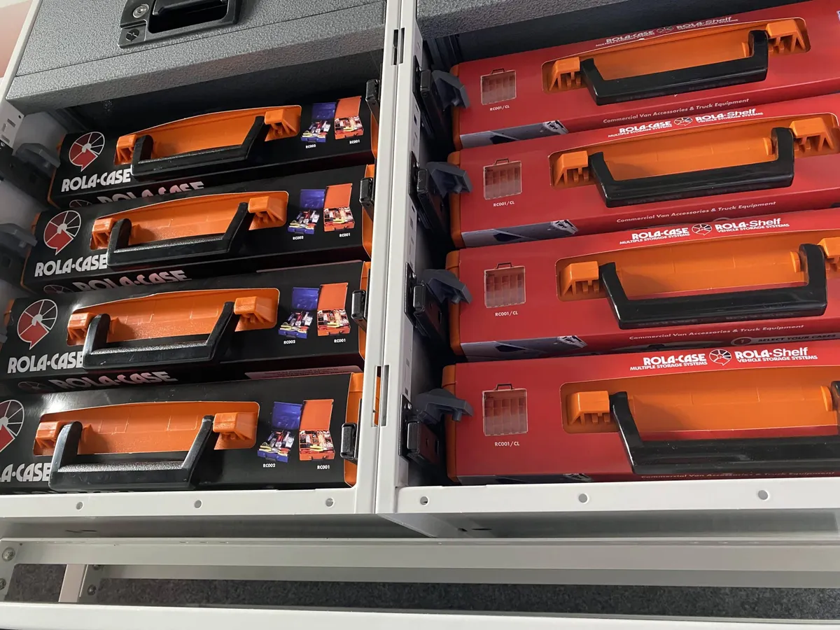 RSBAR/80 – 8 Series Van Shelf Support Bar product image