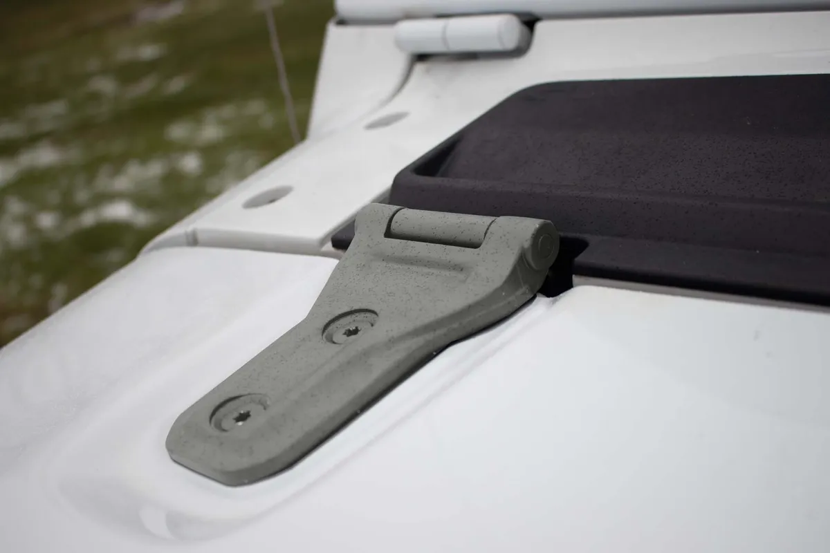 18c Wrangler Jl/20c Gladiator Hood Hinge Set Prepped For Paint product image