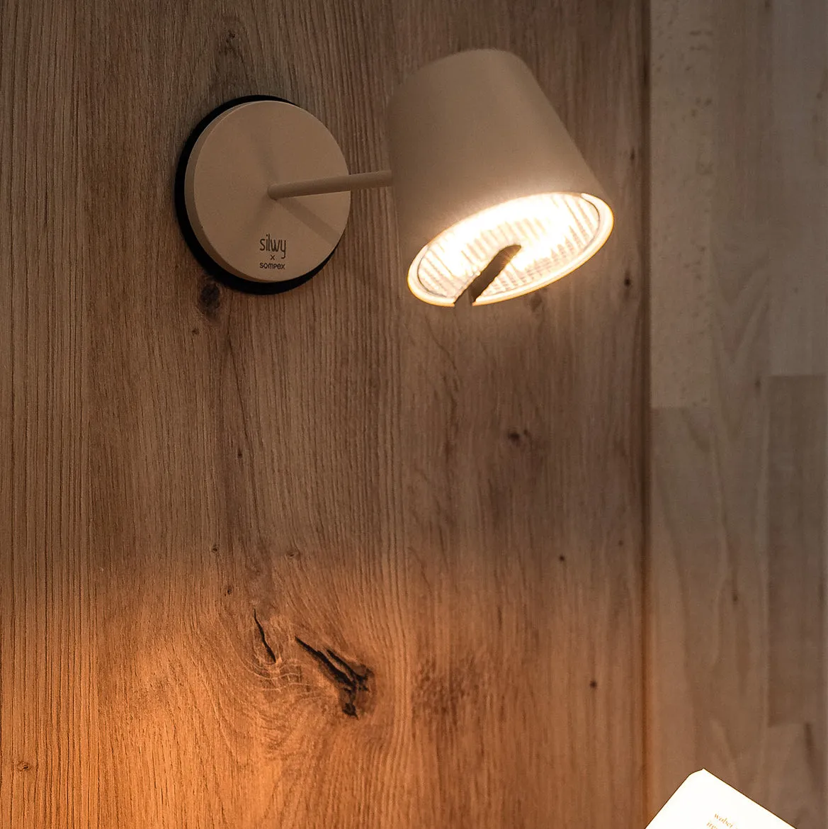 Magnetic lamp PORTOFINO SAND including placemat and pad product image