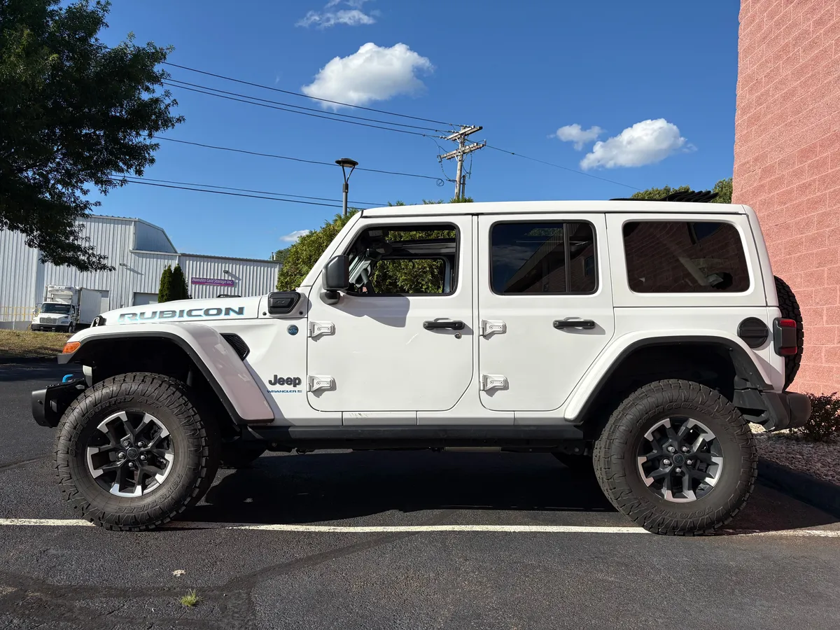 Wrangler 1.5 Inch Front Coil Springs 07-18 JK Clayton Off Road Or Wrangler 1.5 Inch Front Coil Springs 2018+ JL-V6 GAS I4 Turbo I4 4XE Or Gladiator .5 Inch Front Coil Springs 2021-2023 JT product image