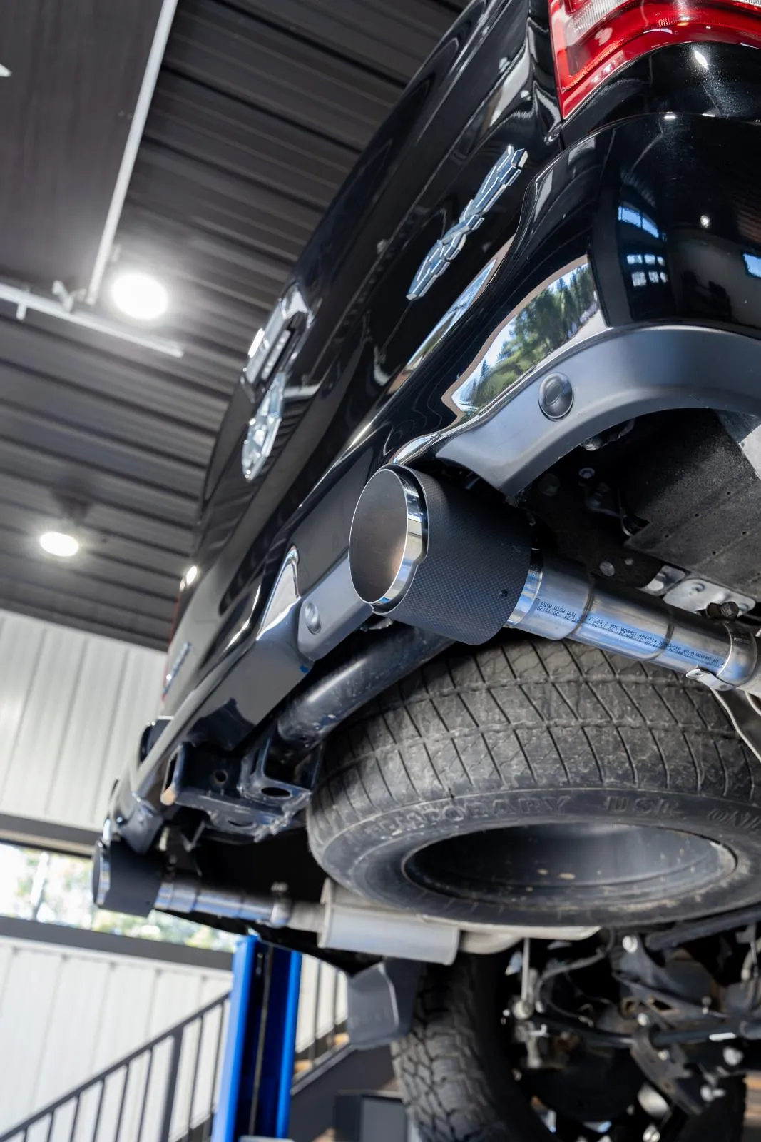 Carbon Fiber Exhaust Tip; 3 in. Inlet Diameter; 5 in. Outlet Diameter; Angle Cut; Dual Wall; Sold In Pairs; product image