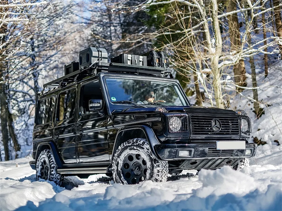 Mercedesbenz Gelandewagen g Class (19792017) Slimline II Roof Rack Kit product image