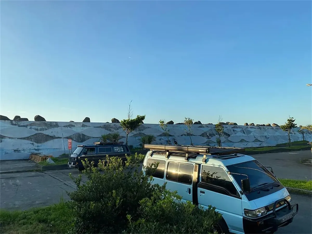 Slimline II Roof Rack Kit; High Roof; For 1986-1999 Mitsubishi Delica L300; product image