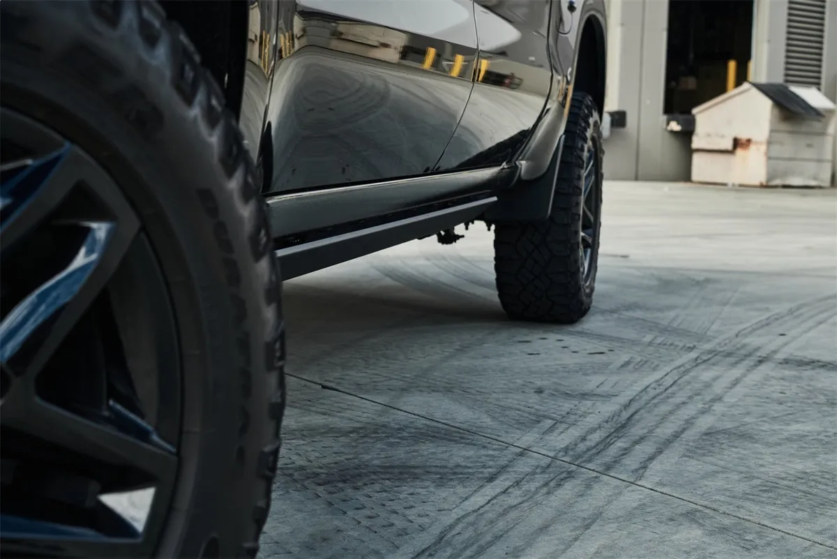 2019-2026 Chevrolet Silverado/Gmc Sierra 1500/2500/3500 Crew Cab E-Power Board Steps product image