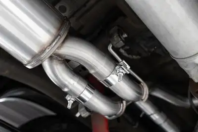 MBRP Exhaust 3.0 inch Cat-Back 2.5 inch Dual Split Rear Quad Carbon Fiber Tips 4.0 inch OD 19-23 Silverado/Sierra 1500 Dual Out MBRP