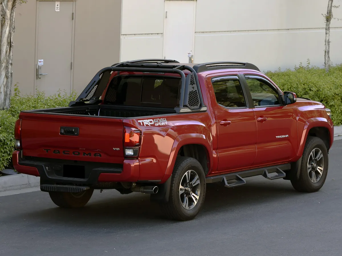 Armordillo CR-M Chase Rack For Mid Size Trucks product image