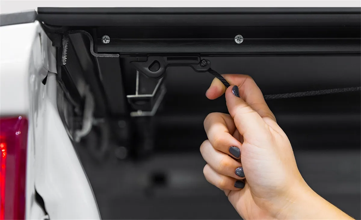 19c RAM 1500 (W/O Multifunction Tailgate)5.7ft Lomax Folding Tonneau Cover product image