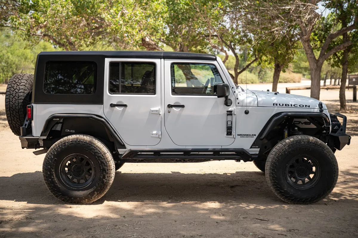 0718 Wrangler 4DR 2pc Hard Top(Square Back)(Factory Style)(No Deforst no Wiper) product image