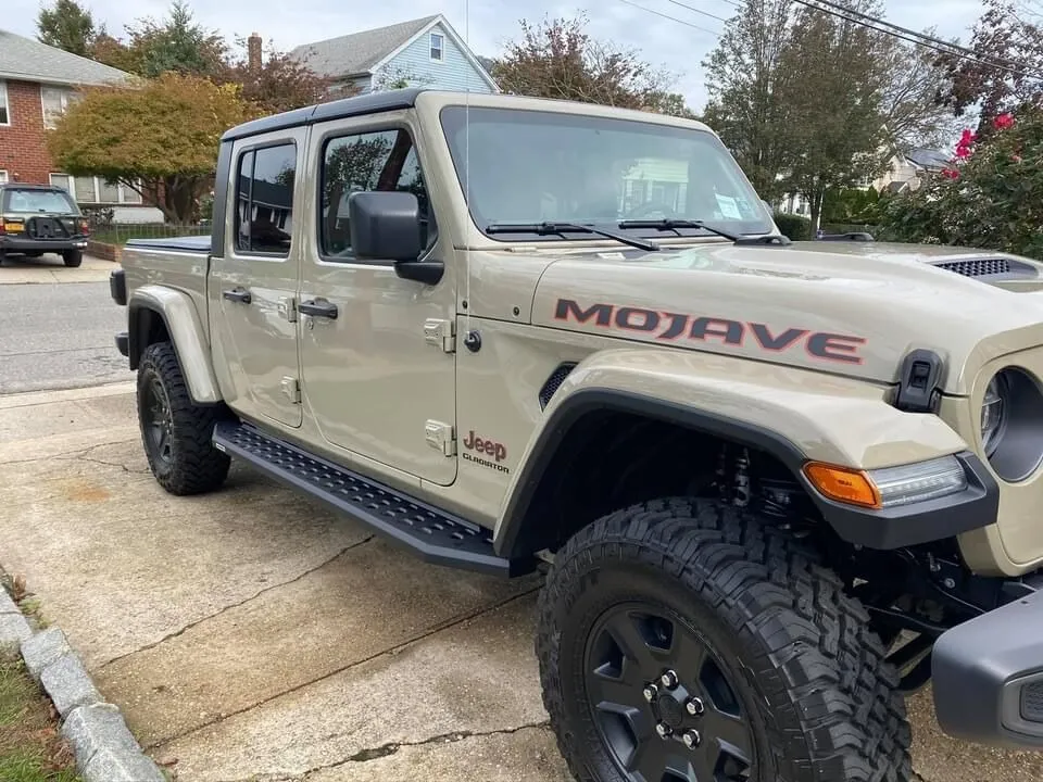 Go Rhino - 69451687PC - RB20 Running Boards With Mounting Brackets - Textured Black product image