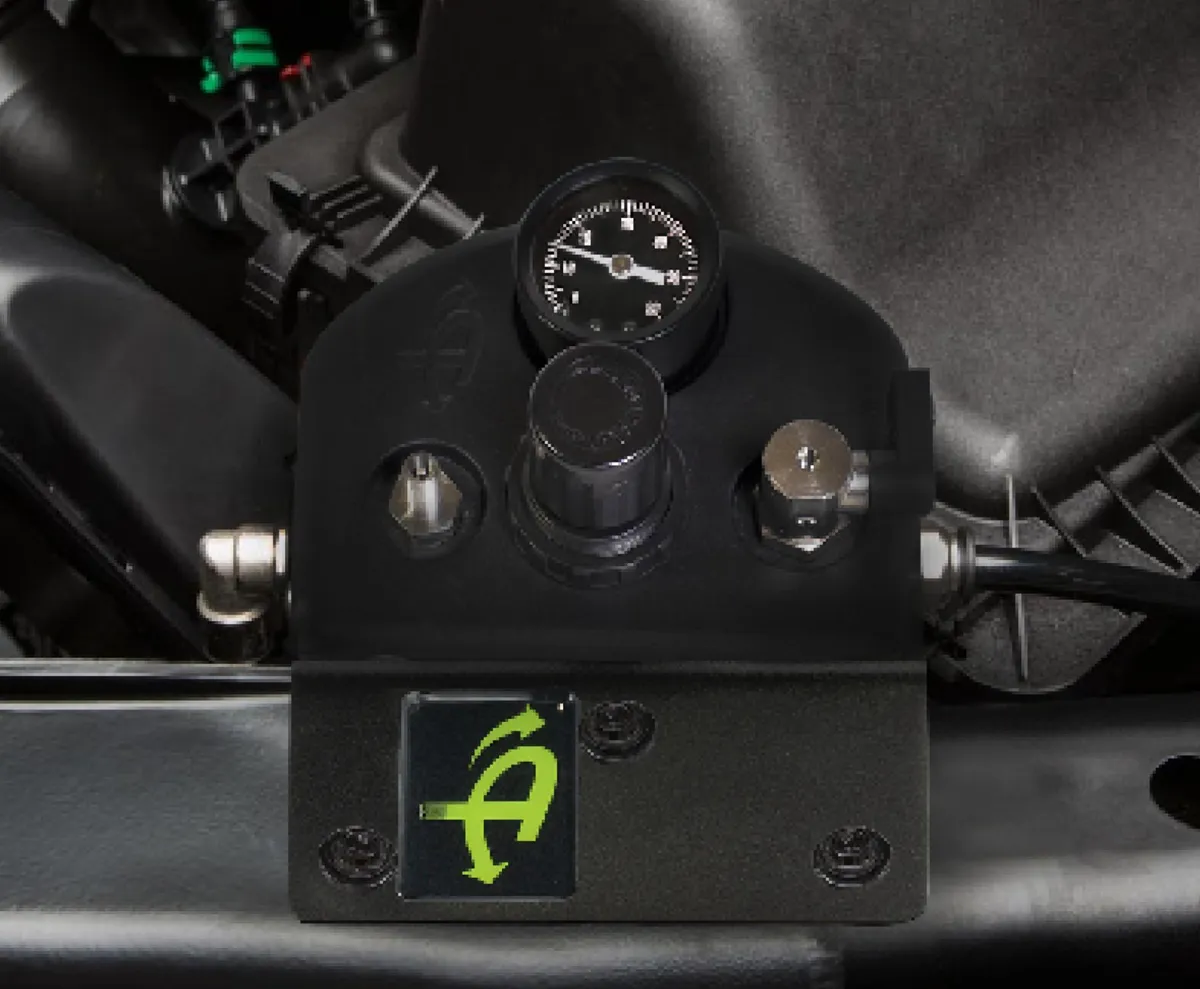 Tire Inflator System 4 Tire Universal With Box, Fittings, Hoses and Storage Bag Black UP Down Air product image