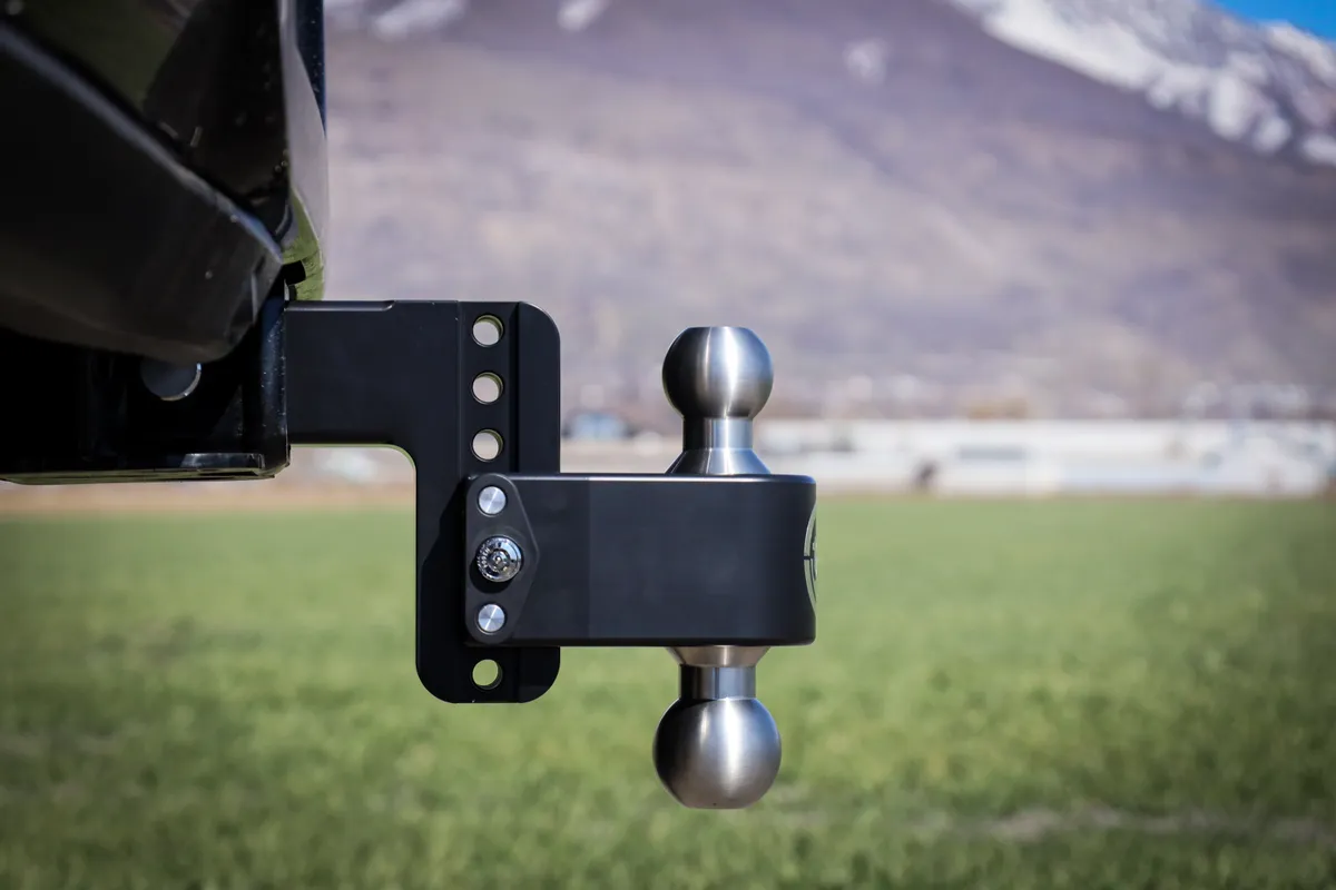 Cerakote 180 Hitch Stainless Steel 4in Drop Hitch With 2.5in Shank (10k/18.5k Grwr) With Ws05 product image